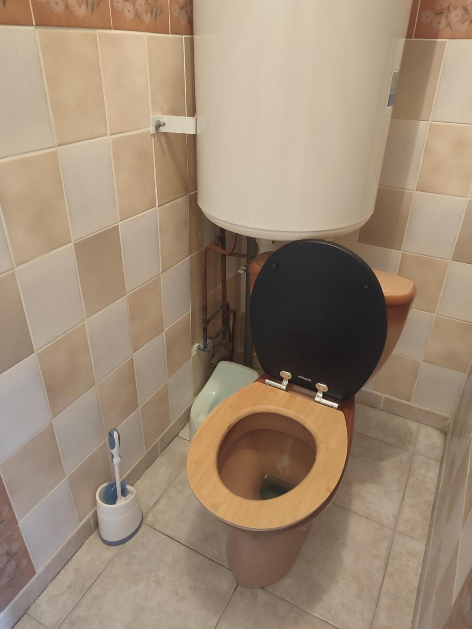 Maison Plain Pied, 2 Chambres, Longere Typique , Fraiche, Dans Bourg Avec Tous Commerces Luçay-le-Mâle Bagian luar foto