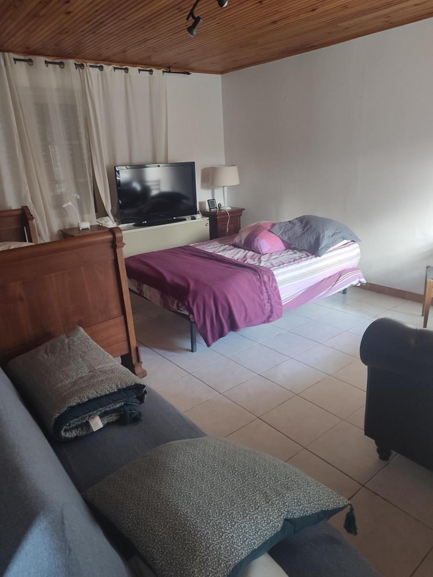 Maison Plain Pied, 2 Chambres, Longere Typique , Fraiche, Dans Bourg Avec Tous Commerces Luçay-le-Mâle Bagian luar foto