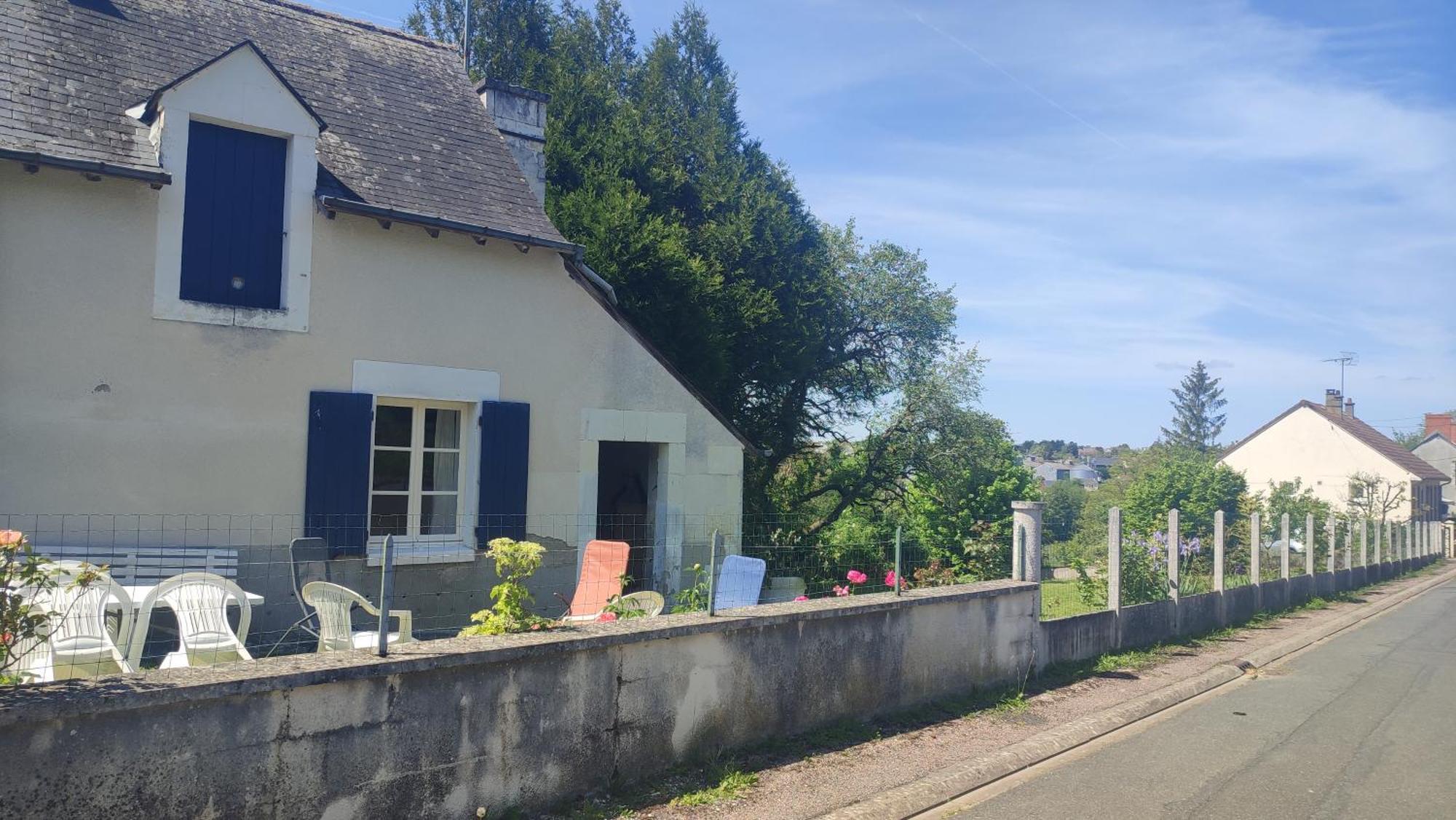 Maison Plain Pied, 2 Chambres, Longere Typique , Fraiche, Dans Bourg Avec Tous Commerces Luçay-le-Mâle Bagian luar foto