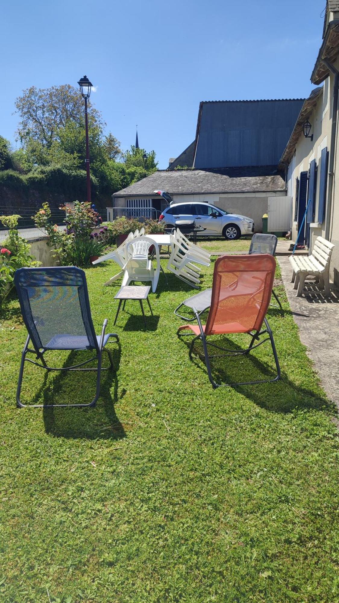 Maison Plain Pied, 2 Chambres, Longere Typique , Fraiche, Dans Bourg Avec Tous Commerces Luçay-le-Mâle Bagian luar foto